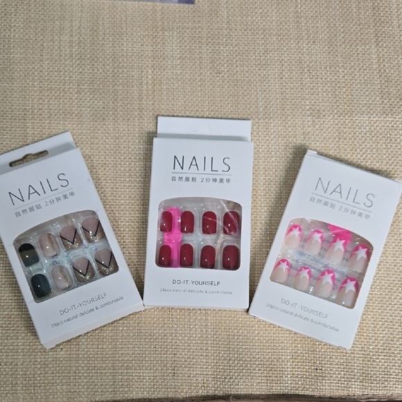 SALE*Press-On Nails 3 Sets - Picture 5 of 5